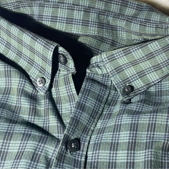 Men's 16-16 1/2 Neck Dark Green Plaid Button Down Dress Shirt - Large - Picture 6 of 11